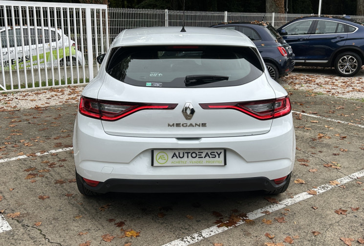 Renault Megane IV 1.3 TCe 115 Business Moteur à chaîne / Radars / Bluetooth / Climatisation