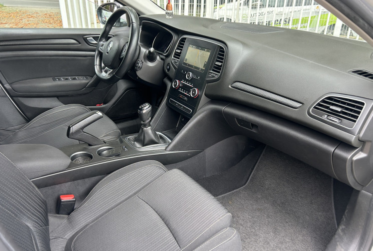Renault Megane IV 1.3 TCe 115 Business Moteur à chaîne / Radars / Bluetooth / Climatisation