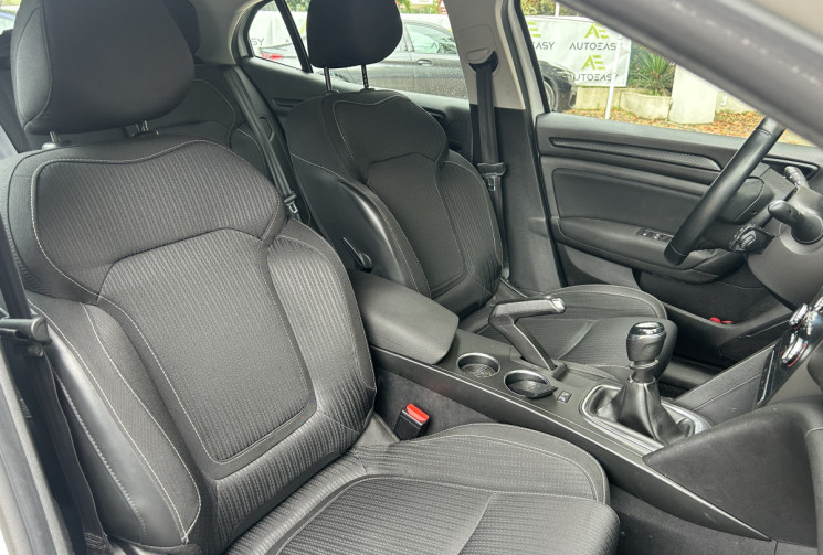 Renault Megane IV 1.3 TCe 115 Business Moteur à chaîne / Radars / Bluetooth / Climatisation