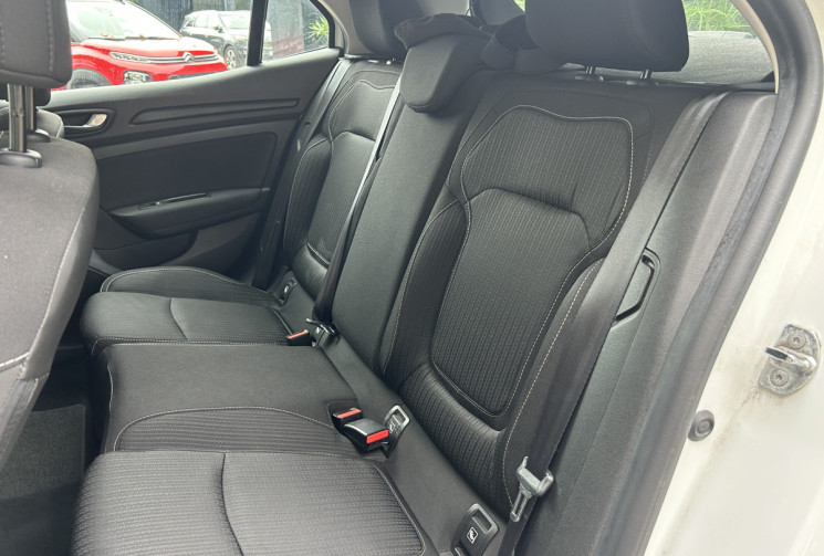 Renault Megane IV 1.3 TCe 115 Business Moteur à chaîne / Radars / Bluetooth / Climatisation