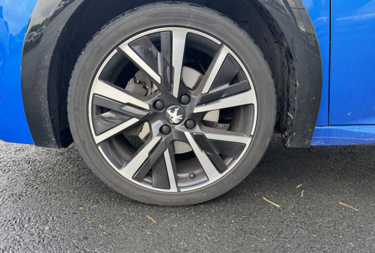 Peugeot 208 1.2 PureTech 130ch S&S GT Line EAT8