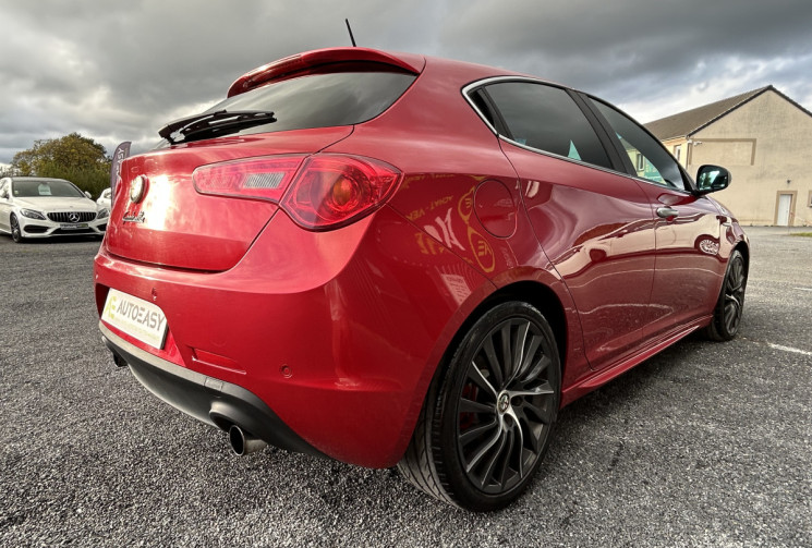 Alfa Romeo GIULIETTA 1750 TBI TURBO 235 CH QUADRIFOGLIO VERDE