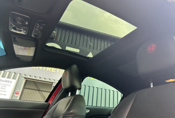 Alfa Romeo GIULIETTA 1750 TBI TURBO 235 CH QUADRIFOGLIO VERDE