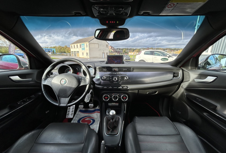 Alfa Romeo GIULIETTA 1750 TBI TURBO 235 CH QUADRIFOGLIO VERDE