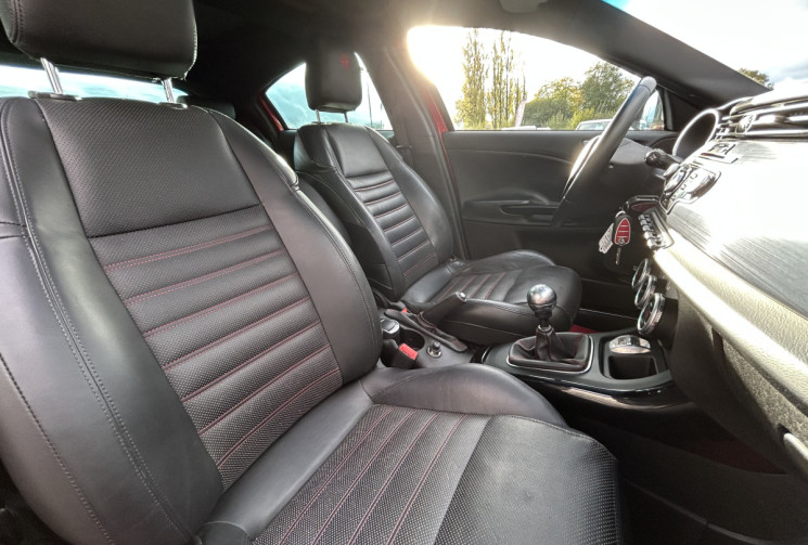 Alfa Romeo GIULIETTA 1750 TBI TURBO 235 CH QUADRIFOGLIO VERDE