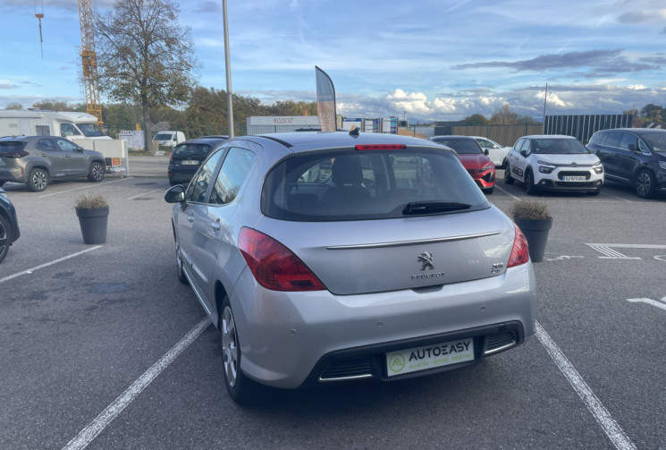 Peugeot 308 1.6 e-HDi115 FAP Business Pack 5p