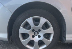 Peugeot 308 1.6 e-HDi115 FAP Business Pack 5p