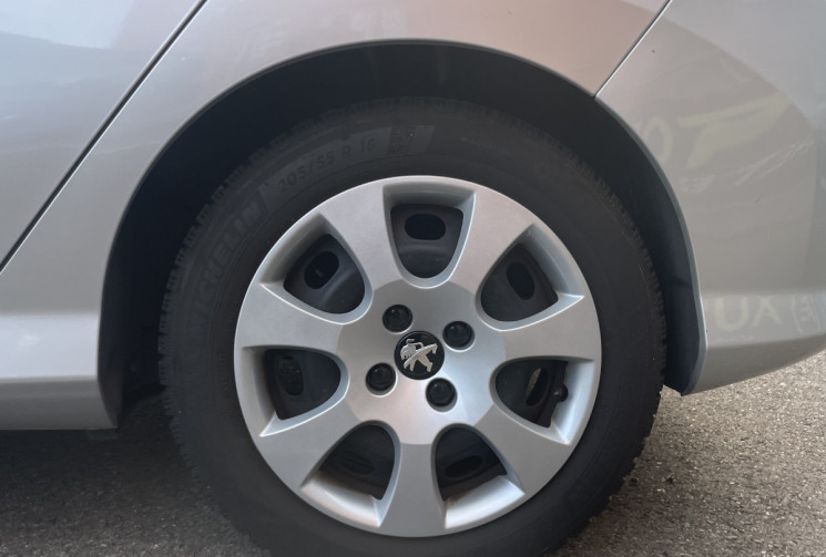 Peugeot 308 1.6 e-HDi115 FAP Business Pack 5p