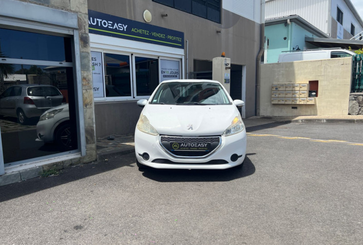 Peugeot 208  I 1.4 HDi FAP 70 cv ACTIVE