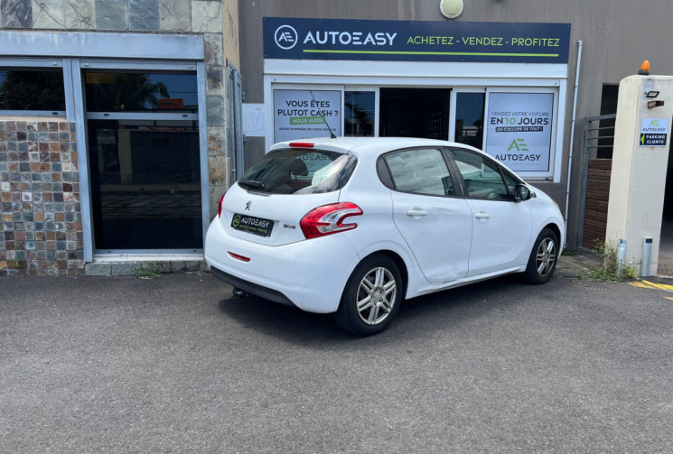 Peugeot 208  I 1.4 HDi FAP 70 cv ACTIVE