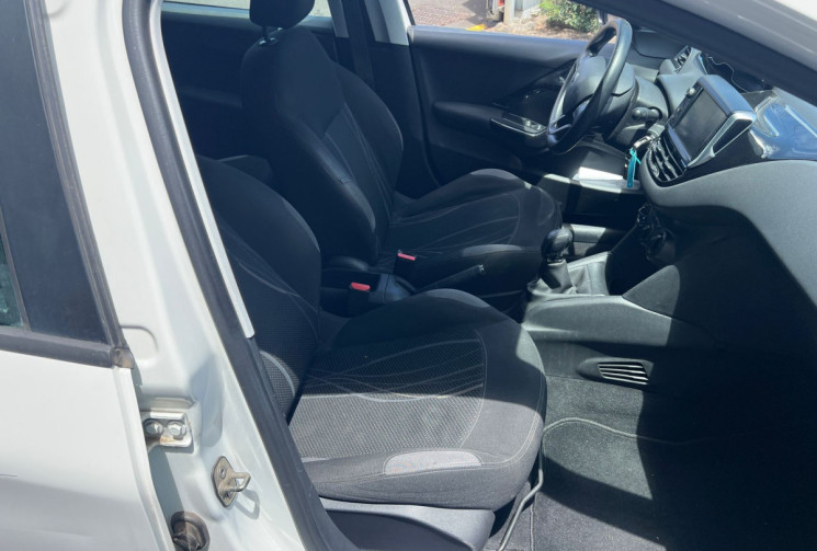 Peugeot 208  I 1.4 HDi FAP 70 cv ACTIVE