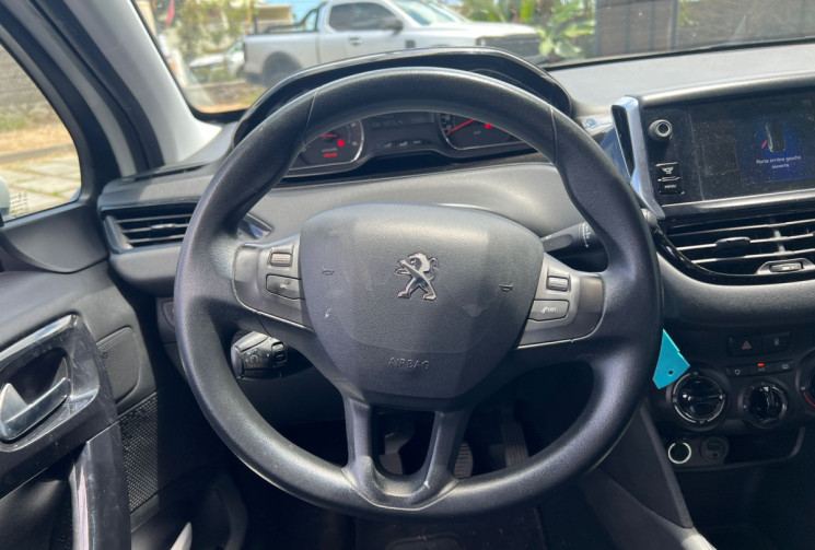 Peugeot 208  I 1.4 HDi FAP 70 cv ACTIVE