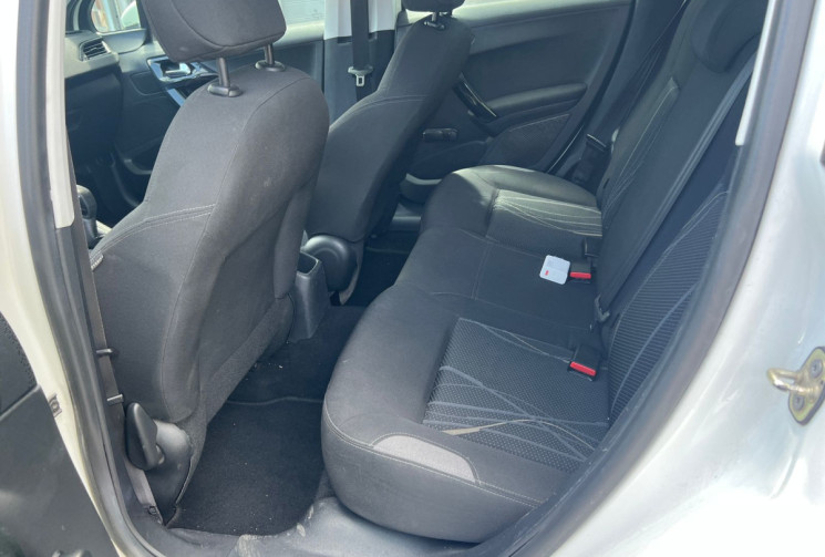 Peugeot 208  I 1.4 HDi FAP 70 cv ACTIVE
