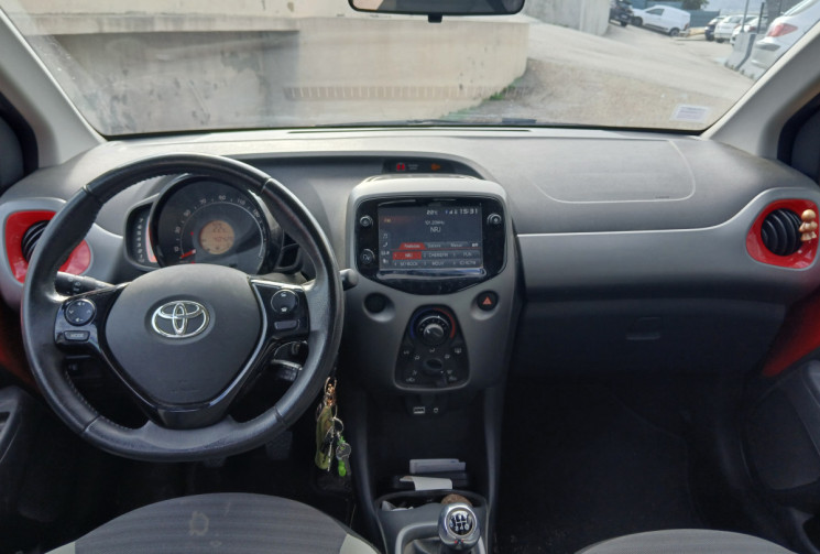 Toyota Aygo II Phase 2 1.0 VVTi 12V 72 X-PLAY 