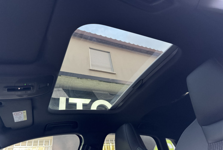Audi A3 SPORTBACK 35 TDI 150 S LINE S-TRONIC7 * MATRIX LED * TOIT OUVRANT * SHADOW LINE * GARANTIE