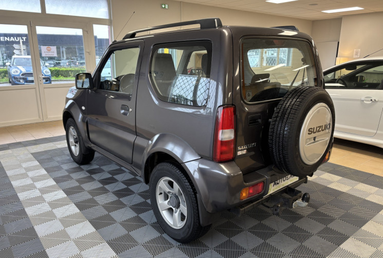 Suzuki Jimny 1.3 i 16V 4WD 85 / ORIGINE FRANCE / BLUETOOTH