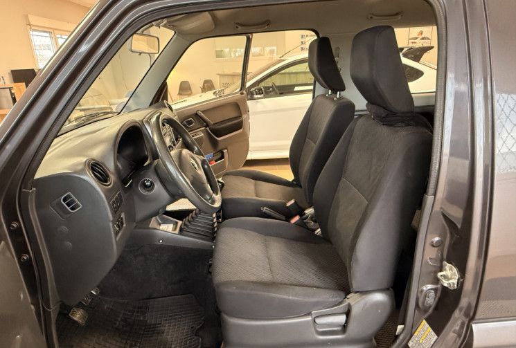 Suzuki Jimny 1.3 i 16V 4WD 85 / ORIGINE FRANCE / BLUETOOTH