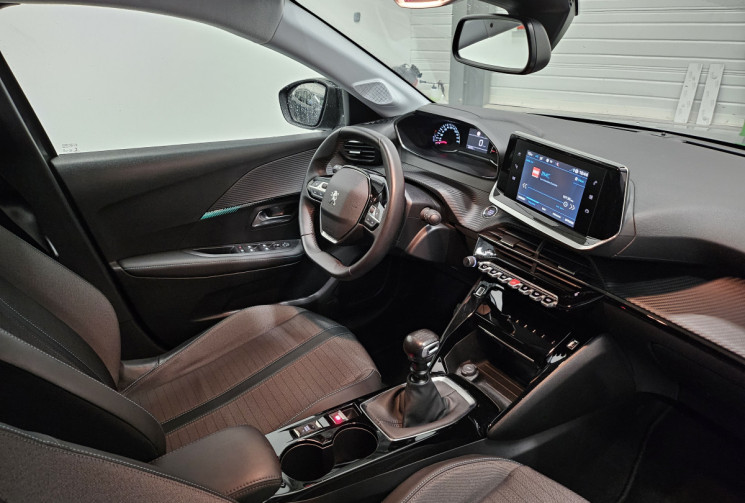 Peugeot 208 100 cv allure pack / carplay
