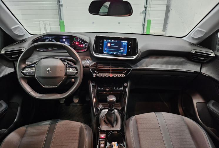 Peugeot 208 100 cv allure pack / carplay