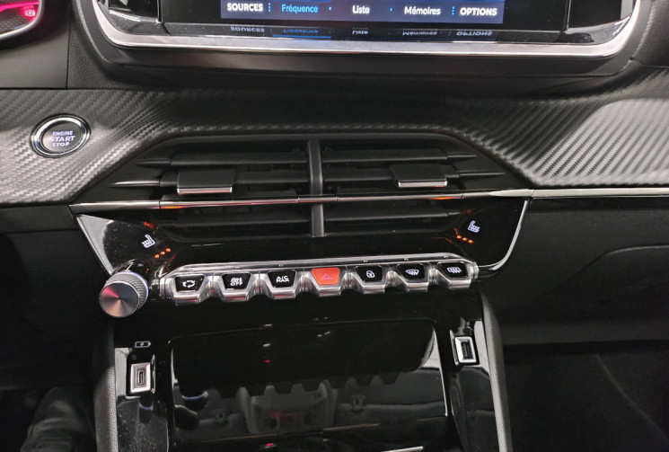 Peugeot 208 100 cv allure pack / carplay