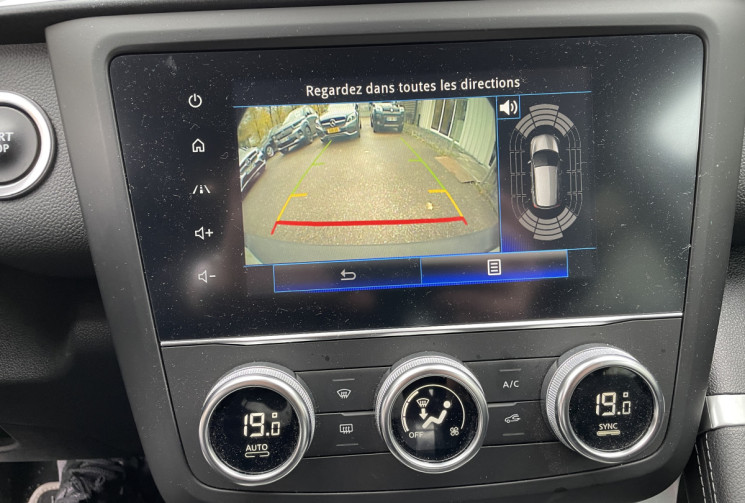 Renault Kadjar 1.5 Blue dCi 115 ch Intens EDC /Apple Carplay / Barre de toit / Caméra de recul