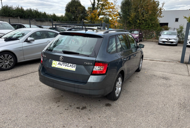 Skoda Fabia COMBI / 1.2 TSI / 110 CH / STYLE / 