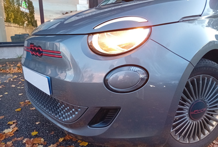 FIAT 500 E RED 95 CH