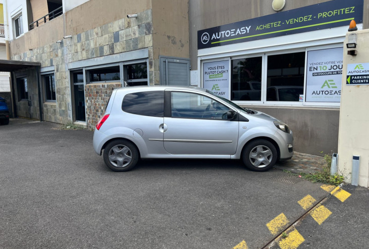 Renault Twingo  II Phase 2 (X44) 1.2 i 75 cv LIFE