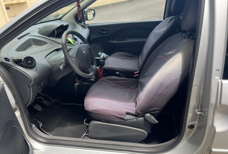 Renault Twingo  II Phase 2 (X44) 1.2 i 75 cv LIFE