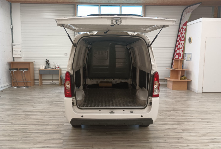 FEST E-Box M electric 82 cv 100% electrique 270km d'autonomie