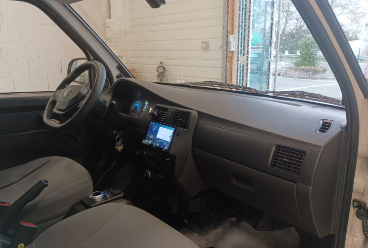 FEST E-Box M electric 82 cv 100% electrique 270km d'autonomie