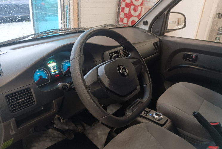 FEST E-Box M electric 82 cv 100% electrique 270km d'autonomie