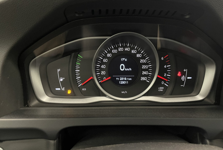 Volvo V60 D2 2016