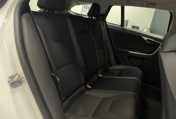 Volvo V60 D2 2016