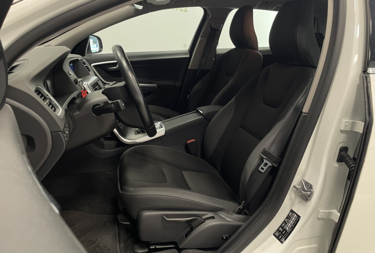 Volvo V60 D2 2016