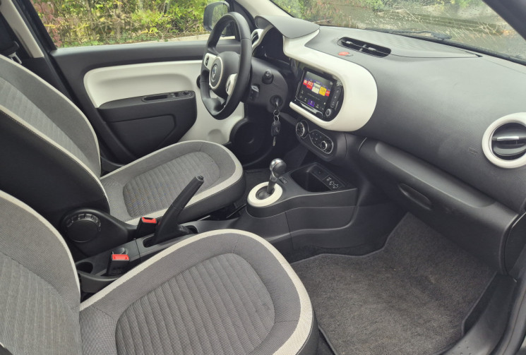 Renault Twingo 22 KWT 82ch ZEN Achat intégral