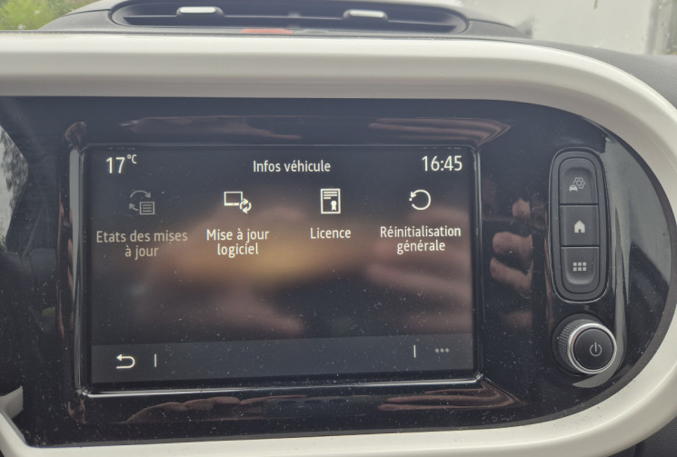 Renault Twingo 22 KWT 82ch ZEN Achat intégral