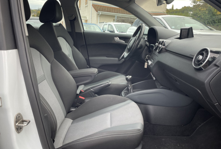 Audi A1 SPORTBACK 1.4 TDI / 90 CH / AMBITION
