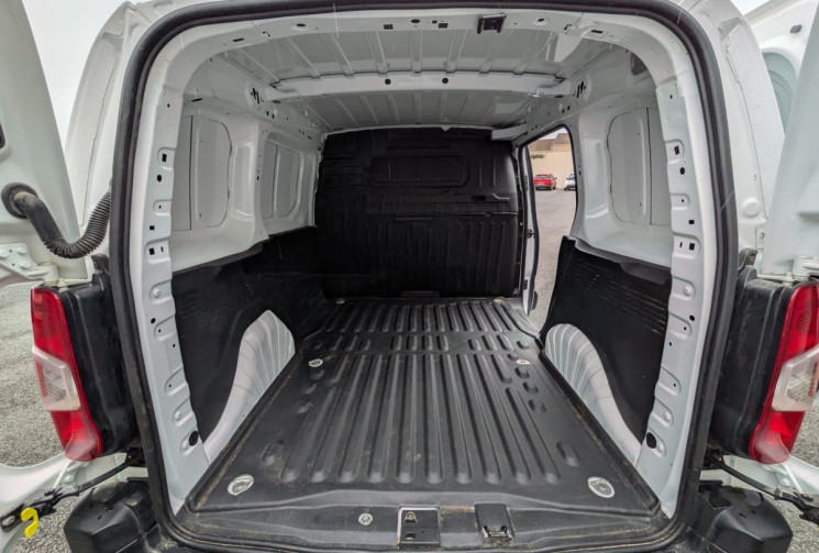 Peugeot Partner  L1 ASPHALT 1.5 BlueHDi 100cv / ENTRETIEN A JOUR /GARANTIE 12MOIS/