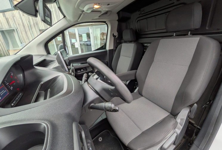 Peugeot Partner  L1 ASPHALT 1.5 BlueHDi 100cv / ENTRETIEN A JOUR /GARANTIE 12MOIS/
