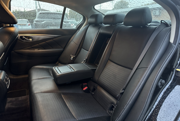 Infinity Q50 2.2d 170ch Premium / Toit ouvrant / Sièges élec. à mémoire / Sièges chauffants