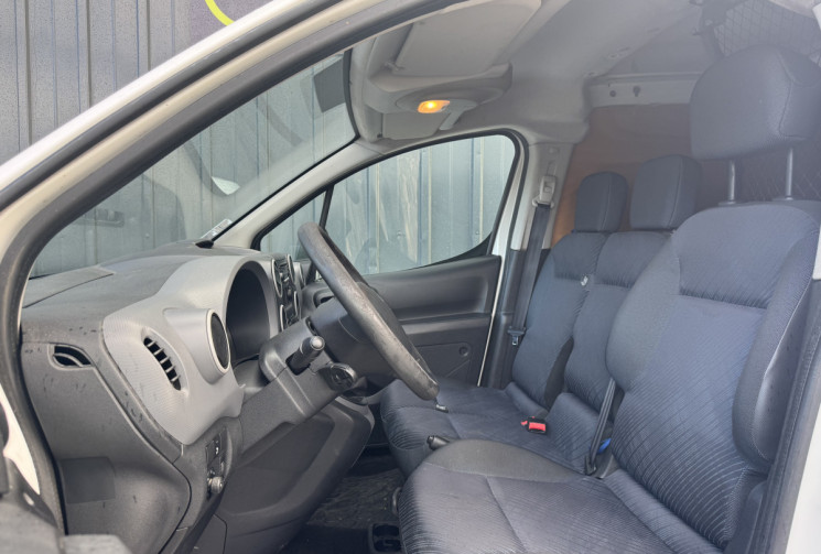 Peugeot Partner 1.6 HDi 16V Fourgon 90 cv Peugeot Partner 1.6 HDi 16V Fourgon 90 cv