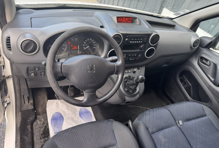 Peugeot Partner 1.6 HDi 16V Fourgon 90 cv Peugeot Partner 1.6 HDi 16V Fourgon 90 cv