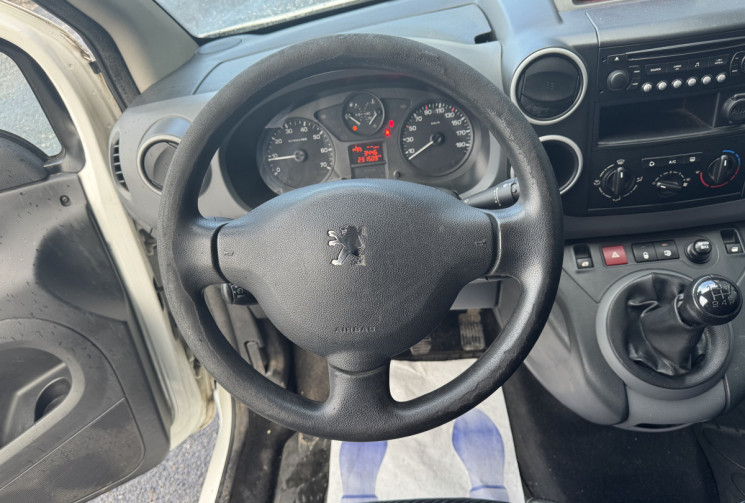 Peugeot Partner 1.6 HDi 16V Fourgon 90 cv Peugeot Partner 1.6 HDi 16V Fourgon 90 cv