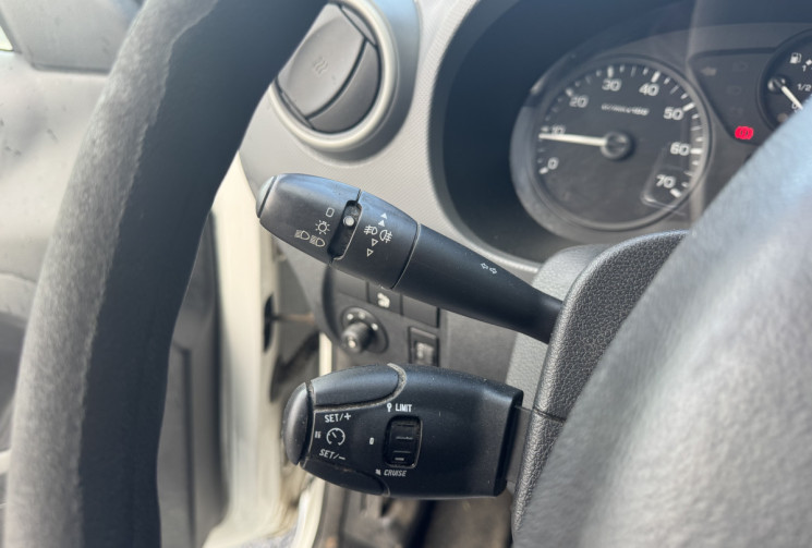 Peugeot Partner 1.6 HDi 16V Fourgon 90 cv Peugeot Partner 1.6 HDi 16V Fourgon 90 cv