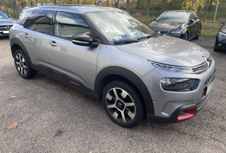 Citroën C4 CACTUS 1.6 Hdi 120 ch Shine EAT6 / Caméra de recul / Toit Pano / Boite Auto / Carplay/ Citroën C4 CACTUS 1.6 Hdi 120 ch Shine EAT6 / Caméra de recul / Toit Pano / Boite Auto / Carplay/