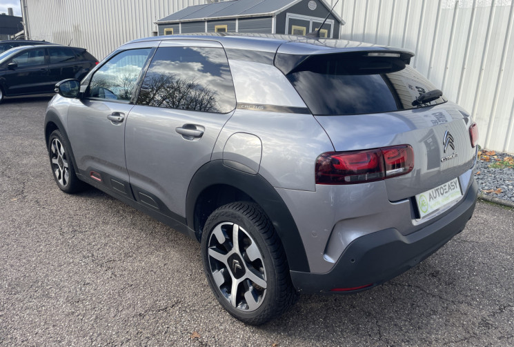 Citroën C4 CACTUS 1.6 Hdi 120 ch Shine EAT6 / Caméra de recul / Toit Pano / Boite Auto / Carplay/ Citroën C4 CACTUS 1.6 Hdi 120 ch Shine EAT6 / Caméra de recul / Toit Pano / Boite Auto / Carplay/