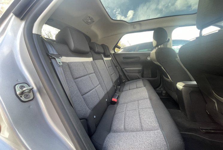 Citroën C4 CACTUS 1.6 Hdi 120 ch Shine EAT6 / Caméra de recul / Toit Pano / Boite Auto / Carplay/ Citroën C4 CACTUS 1.6 Hdi 120 ch Shine EAT6 / Caméra de recul / Toit Pano / Boite Auto / Carplay/