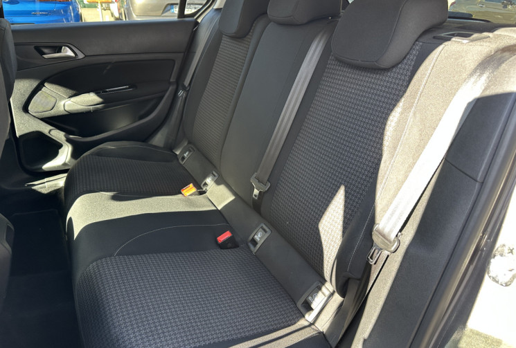 Peugeot 308 1.2 PURETECH 110 CH STYLE / MOTEUR NEUF FACTURE PEUGEOT