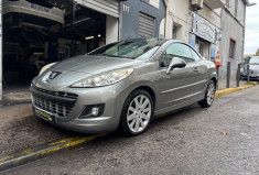 Peugeot 207 CC feline 1.6 HDi FAP 112 cv origine France / GPS / SIEGES CHAUFFANT / TEL /  ALARMA 